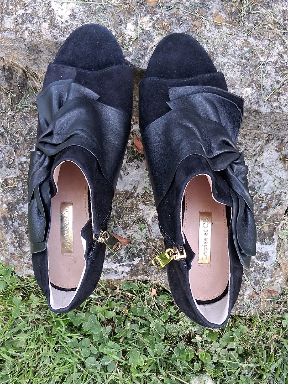 Louise et Cie Black Suede & Leather Bow Ankle Booties